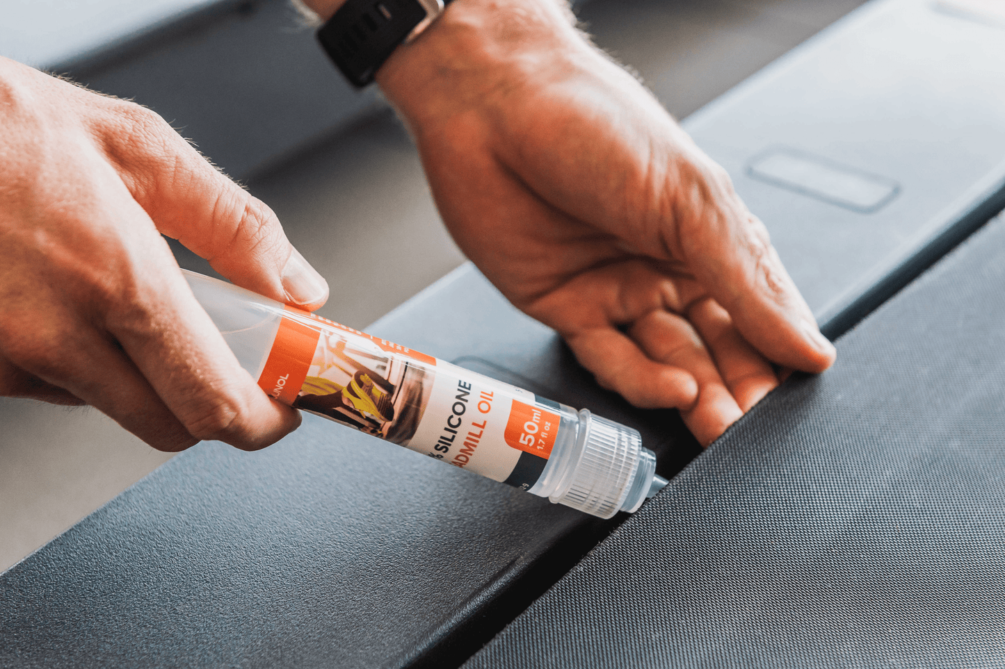 Silicone oil for treadmill maintenance 60 ml